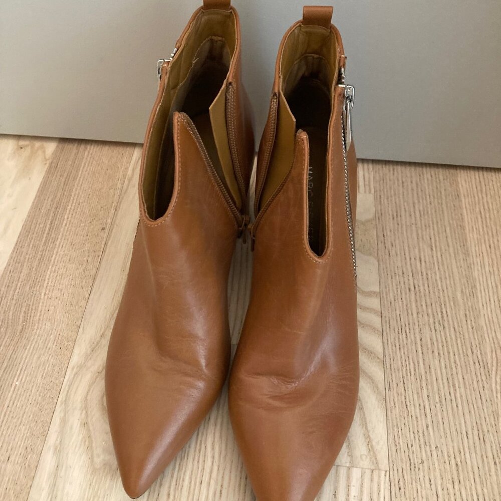 Marc Fisher Block Heel Ankle Boots in Tan (like new condition)